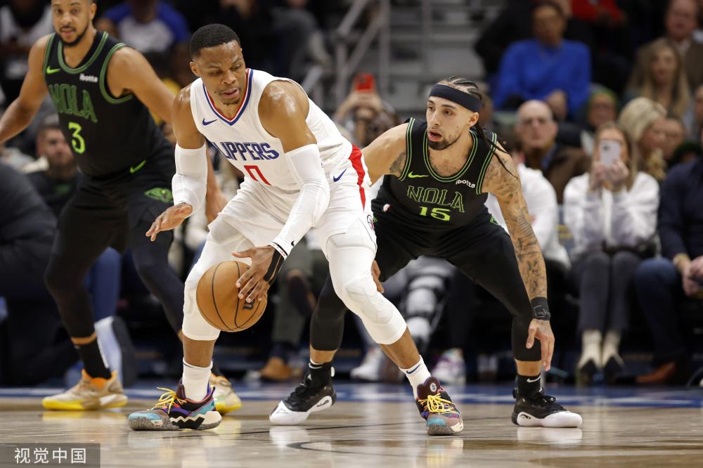 尔瓦雷斯的 尔瓦雷斯的